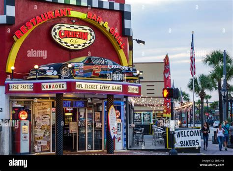 daytona beach bars and restaurants.